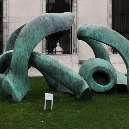 Hill Arches, 1973, bronze. The Henry Moore Foundation: gift of the artist 1977. Reproduced by permission of the Henry Moore Foundation.